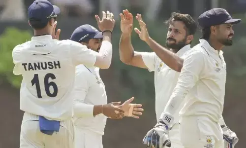 रोहित-जायसवाल हुए फ्लॉप, शार्दुल-तनुष ने मचाई तबाही, एक ने 50 तो दूसरे ने पार किया 100 का आंकड़ा