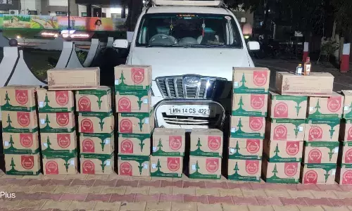 गडचिरोली के पास नाकाबंदी कर पुलिस ने जब्त की लाखों की शराब
