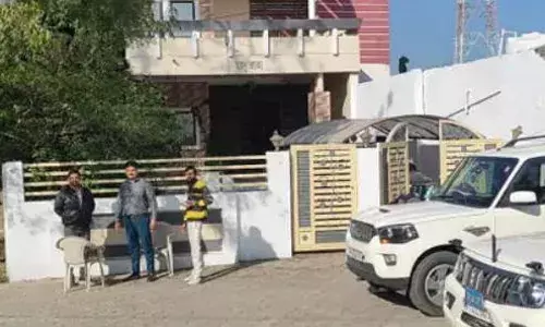 आय से ज्यादा संपत्ति के मामले में आया आर्थिक अपराध प्रकोष्ठ, ईओडब्ल्यू की तरफ से की गई छापे की कार्रवाई