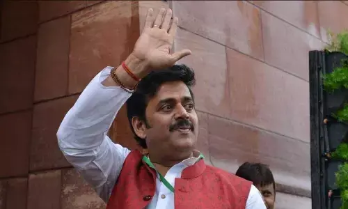 AAP ने की झूठ की गारंटी और PM मोदी की गारंटी सच..., बीजेपी नेता रवि किशन ने केजरीवाल पर साधा निशाना