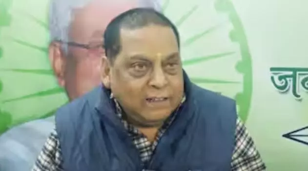 यमुना नदी पर जारी सियासी बवाल! JDU नेता नीरज कुमार ने अरविंद केजरीवाल पर साधा निशाना, AAP सरकार के कार्यकाल पर उठाए सवाल यमुना नदी पर जारी सियासी बवाल! JDU नेता नीरज कुमार ने अरविंद केजरीवाल पर साधा निशाना, AAP सरकार के कार्यकाल पर उठाए सवाल