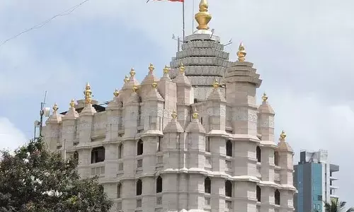 छोटे कपड़े पहनकर आए श्रद्धालुओं को प्रवेश नहीं, गुरुवार से श्री सिद्धिविनायक मंदिर में ड्रेस कोड    -