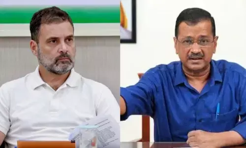 राहुल गांधी के शीशमहल वाले बयान पर केजरीवाल ने किया पलटवार, कहा- वे राजमहल पर क्यों हैं चुप राहुल गांधी के शीशमहल वाले बयान पर केजरीवाल ने किया पलटवार, कहा- वे राजमहल पर क्यों हैं चुप