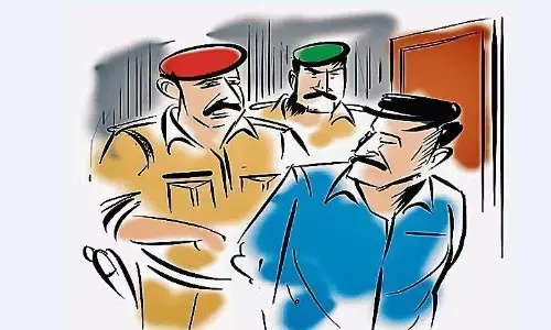 जिला बदर का आरोपी बंदी, भेजा गया जेल जिला बदर का आरोपी बंदी, भेजा गया जेल