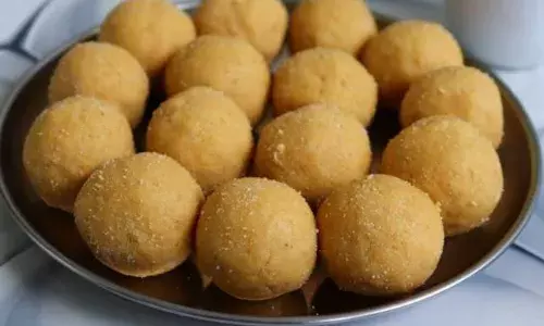 बसंत पंचमी पर घर के बने बेसन के लड्डू का लगाएं मां सरस्वती को भोग, माता रानी हो जाएंगे प्रसन्न