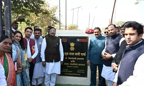 नाना-नानी पार्क बनेगा खुशहाली का केंद्र :   मुनगंटीवार