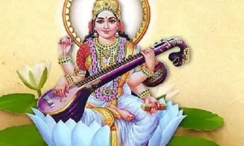 वसंत पंचमी पर सजाना चाहते हैं अपना घर, तो इन आइडियाज से लें मदद, खुश हो जाएंगी मां सरस्वती