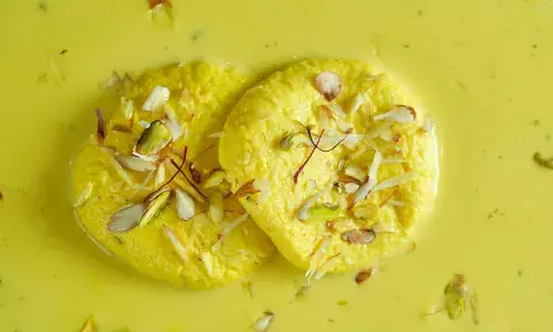 सरस्वती मां को भोग लगाने के लिए बनाएं कुछ अच्छा और शानदार, इस रसमलाई की रेसिपी को करें ट्राई सरस्वती मां को भोग लगाने के लिए बनाएं कुछ अच्छा और शानदार, इस रसमलाई की रेसिपी को करें ट्राई