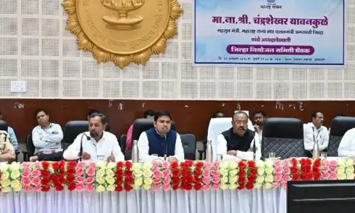 पालक मंत्री बोले-4 घंटों में ही 400 शिकायतें मुझे मिली हैं, अधिकारी कार्य क्षमता सुधार लें