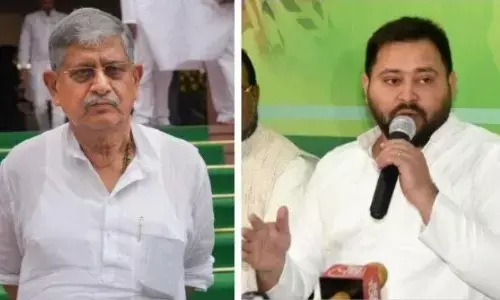 बिहार में अब केंद्रीय बजट को लेकर सियासत, तेजस्वी ने केंद्र सरकार की घोषणाओं को बताया जुमलेबाजी, जेडीयू नेता ललन सिंह ने किया पलटवार बिहार में अब केंद्रीय बजट को लेकर सियासत, तेजस्वी ने केंद्र सरकार की घोषणाओं को बताया जुमलेबाजी, जेडीयू नेता ललन सिंह ने किया पलटवार