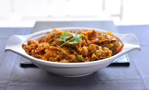 कुछ चटपटा खाने का हो मन तो झटपट बनाएं स्पाइसी कोथे, बच्चों के साथ बड़ों को भी आएगा बेहद पसंद कुछ चटपटा खाने का हो मन तो झटपट बनाएं स्पाइसी कोथे, बच्चों के साथ बड़ों को भी आएगा बेहद पसंद