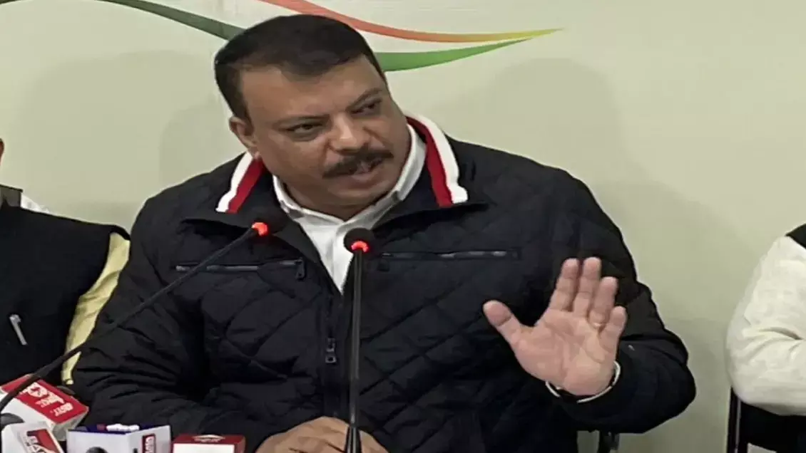 कांग्रेस नेता उमंग सिंघार का तीखा हमला, भाजपा पर EVM के भरोसे चुनाव जीतने का लगाया आरोप