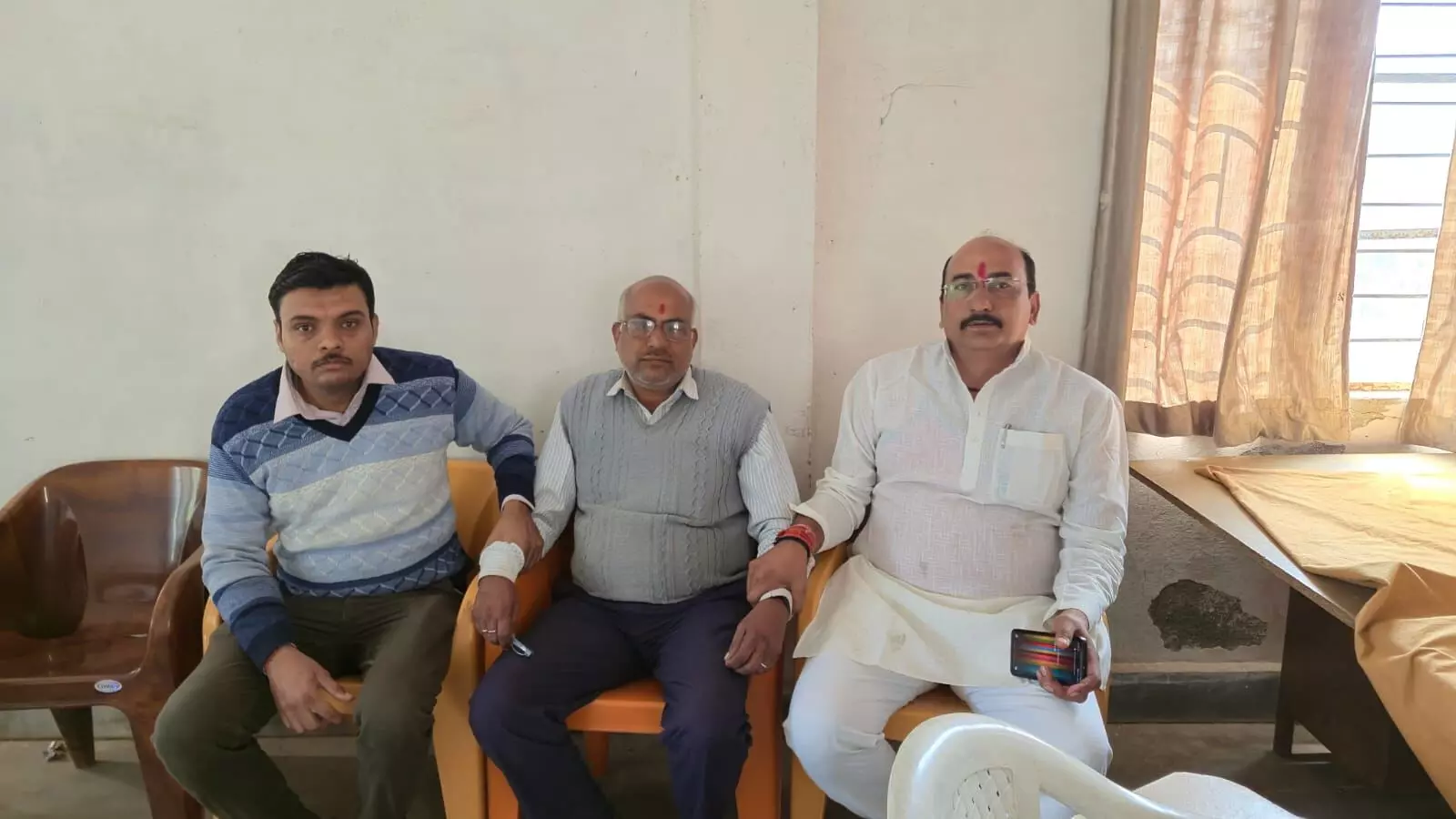 बिरसिंहपुर तहसीलदार का रीडर 4 हजार की रिश्वत लेते ट्रेप बिरसिंहपुर तहसीलदार का रीडर 4 हजार की रिश्वत लेते ट्रेप