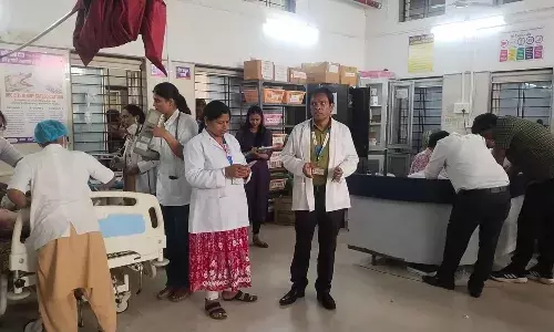 महाप्रसाद खाने से तीन सौ लोगों की सेहत बिगड़ी, अस्पताल में जारी है इलाज