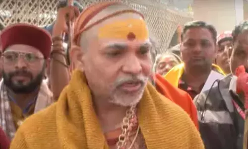 आचार्य अविमुक्तेश्वरानंद के शिविर में लगी आग, षडयंत्र रचने का लगाया आरोप