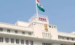 अनिश्चितकालीन हड़ताल पर चार लाख इंजीनियर- ठेकेदार, मंत्रियों के निजी सहायकों को नहीं मिला वेतन