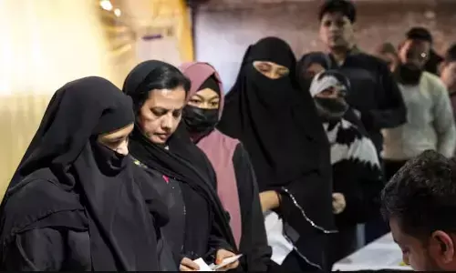 राजधानी में मुस्लिम वोटर्स का रुझान किसकी ओर? एक्सिस माई इंडिया के सर्वे ने बताया ओखला-मुस्तफबाद सीटों पर कौन मारेगा बाजी