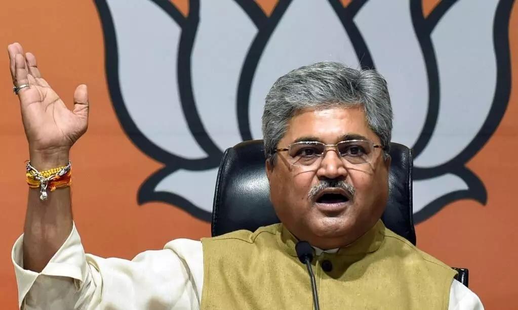 AAP की हार निश्चित है जिससे वे ध्यान भटका रहे हैं, बीजेपी उम्मीदवार दुष्यंत कुमार गौतम का केजरीवाल पर तीखा हमला AAP की हार निश्चित है जिससे वे ध्यान भटका रहे हैं, बीजेपी उम्मीदवार दुष्यंत कुमार गौतम का केजरीवाल पर तीखा हमला