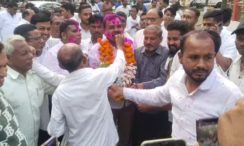 बराबर वोट मिलने से लॉटरी से चुने गए तीन सभापति