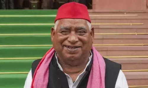 सपा सांसद अवधेश प्रसाद ने बेटे की हार पर दी प्रतिक्रिया, कहा-  बीजेपी ने वोट लूटा, 90 हजार वोट फर्जी थे, हमारे पास सबूत...