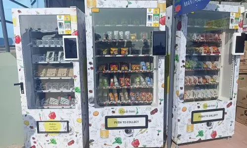 महाकुंभ 2025 में पहली बार “ATM for Snack and Beverage”– भक्ति और सुविधा का संगम !