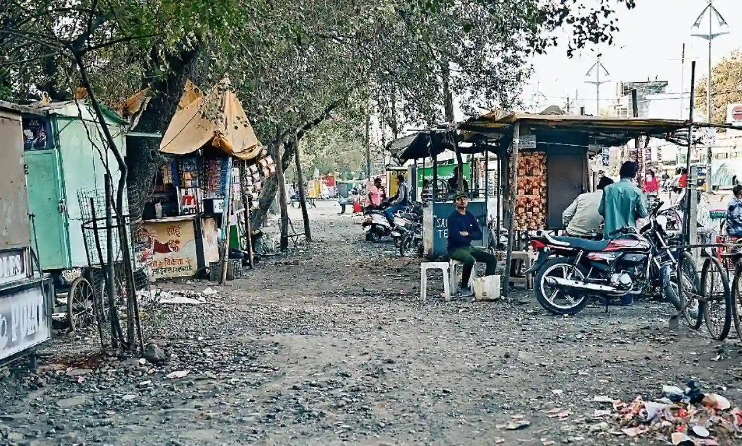पाॅल्यूशन कंट्रोल के लिए बनी वाटिका भी उजड़ गई
