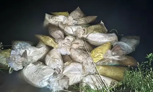 शराब व जुआ अड्‌डों पर पुलिस ने मारे छापे, एक लाख 13 हजार रुपए की सामग्री जब्त