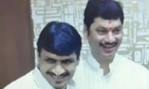 शरद पवार गुट कार्यकर्ता की पिटाई मामला, धनंजय समर्थक फड़ समेत 7 पर केस दर्ज