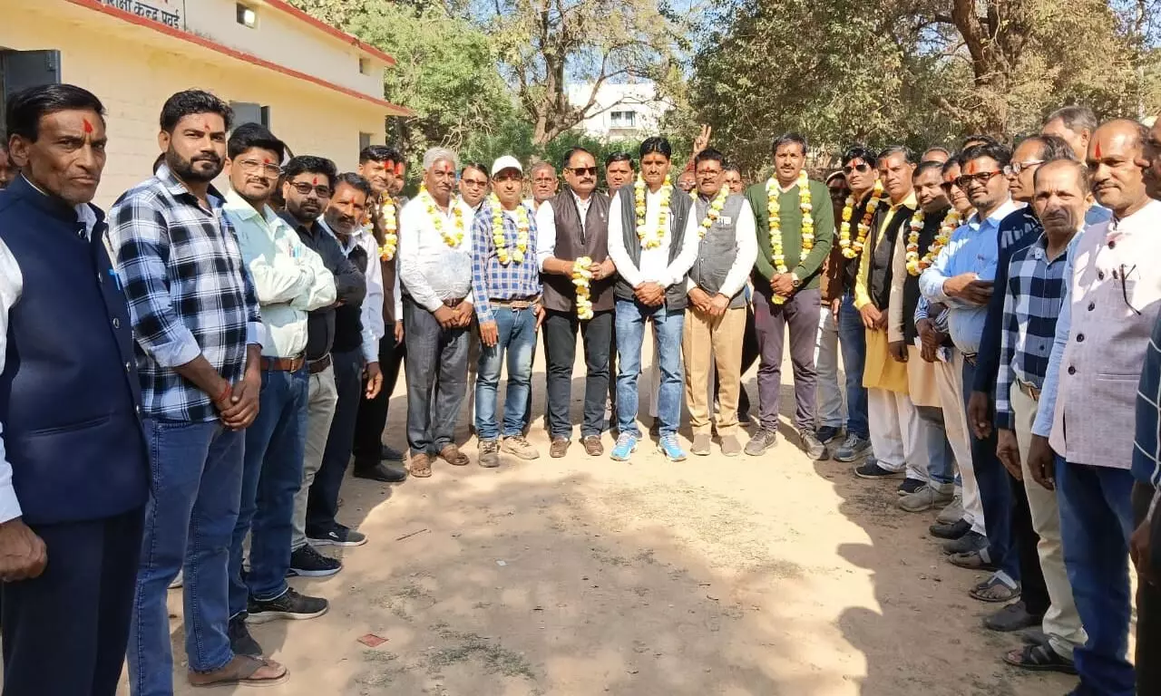 मध्य प्रदेश राज्य कर्मचारी संघ की बैठक पवई में हुई संपन्न मध्य प्रदेश राज्य कर्मचारी संघ की बैठक पवई में हुई संपन्न