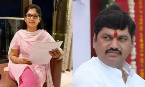 अदालत ने मंत्री धनंजय मुंडे को कारण बताओ नोटिस जारी किया, करूणा ने की थी ऑनलाइन शिकायत