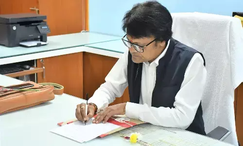 विजय मनोहर तिवारी ने संभाली पत्रकारिता विश्वविद्यालय के कुलगुरु की नई जिम्मेदारी