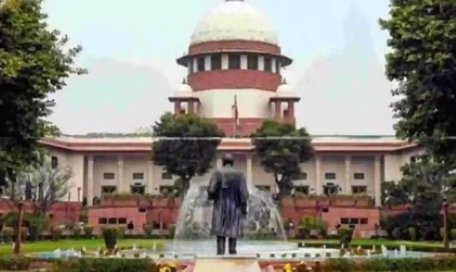 शीर्ष कोर्ट में राजनीतिक दलों को आरटीआई के दायरे में लाने की याचिका, केंद्र और ईसी से मांगा जवाब