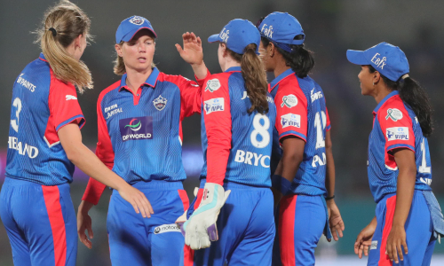 मुंबई इंडियंस को मात देकर दिल्ली कैपिटल्स ने हासिल की जीत, 2 विकेटों से मुकाबले में दर्ज की जीत