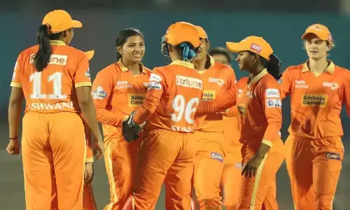 पहले मैच में हार के बाद जीत के साथ दोबारा मनोबल हासिल करना चाहेगी गुजरात, ऐसी हो सकती है दोनों टीमों की संभावित प्लेइंग इलेवन पहले मैच में हार के बाद जीत के साथ दोबारा मनोबल हासिल करना चाहेगी गुजरात, ऐसी हो सकती है दोनों टीमों की संभावित प्लेइंग इलेवन