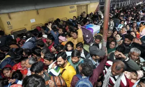 अगर आपकी भी भीड़ में सांस जाती है फूल, तो ऐसे रखें अपना ख्याल और जल्द से जल्द करें ये काम