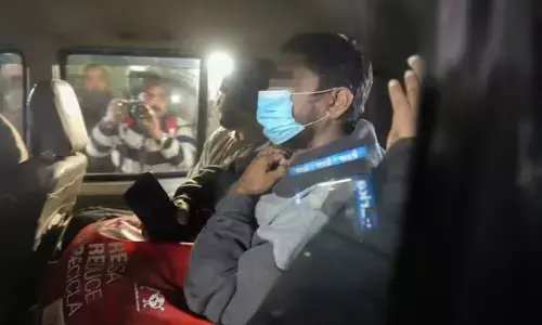 हाथ-पैर बांध दिए थे, दूर भेजने पर होता है पछतावा, अमेरिका से भारत लौटे अवैध प्रवासियों के परिजनों ने सुनाई आपबीती