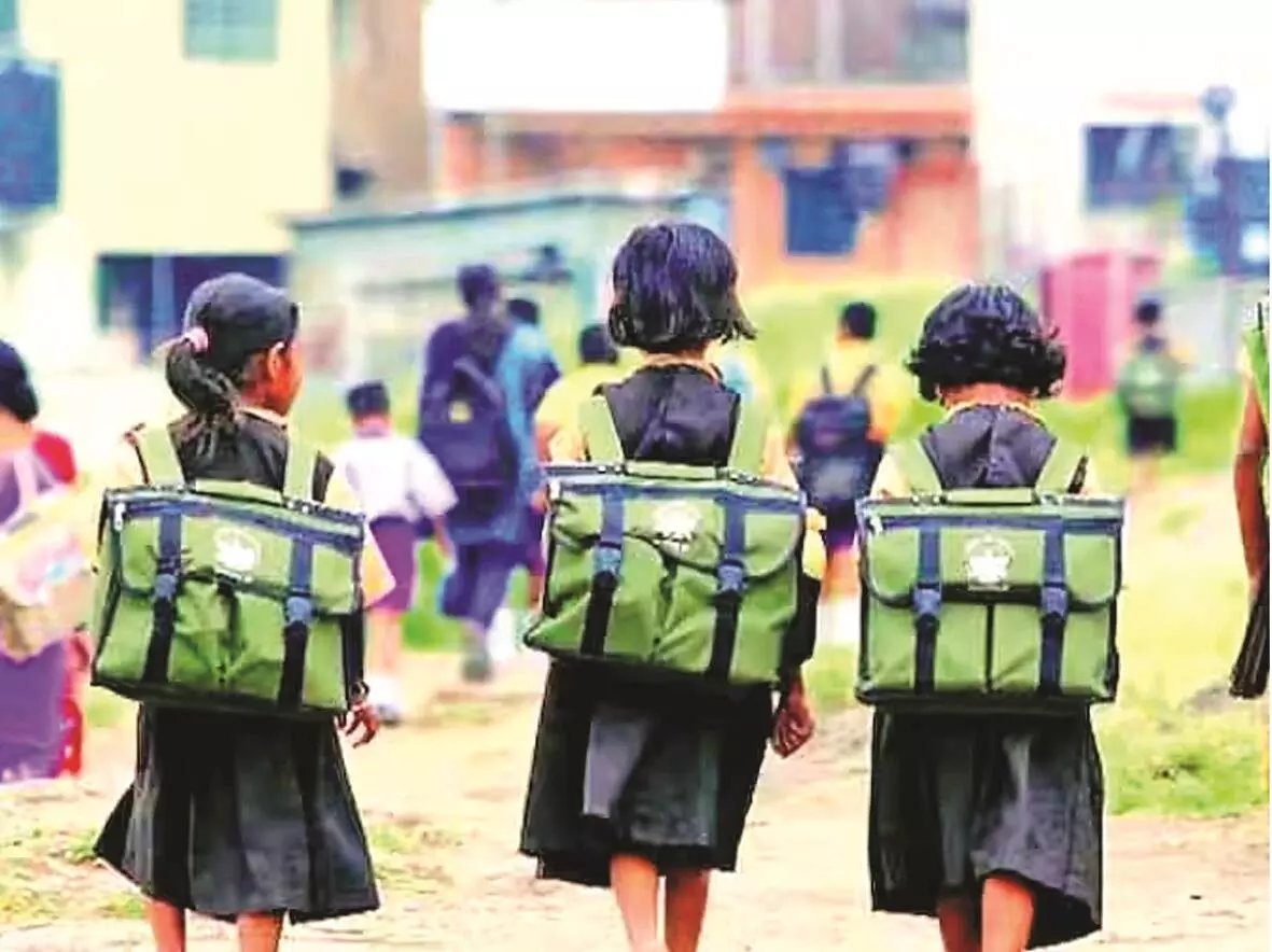 विद्यार्थियों की साइकिल को नहीं मिली रफ्तार, जानिए - क्या है कारण विद्यार्थियों की साइकिल को नहीं मिली रफ्तार, जानिए - क्या है कारण