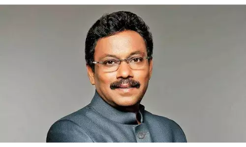 तावड़े के हाथ दिल्ली सीएम के शपथ ग्रहण जलसे की कमान, चुघ के साथ की बैठक