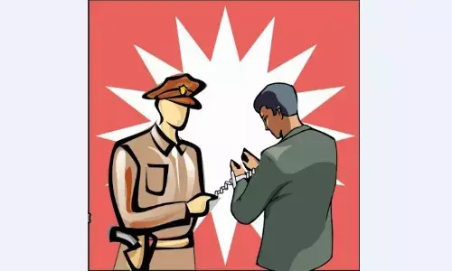 सिटी कोतवाली पुलिस ने नाबालिग के अपहरण-दुष्कर्म का आरोपी बंदी सिटी कोतवाली पुलिस ने नाबालिग के अपहरण-दुष्कर्म का आरोपी बंदी