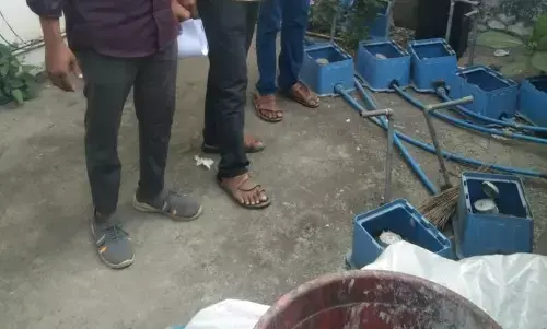 मीटर निकालकर पानी भरने वाले 1560 नलों के कनेक्शन काटे