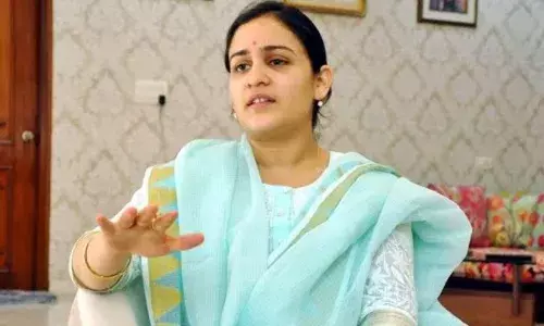 ममता बनर्जी के महाकुंभ पर दिए बयान पर मचा सियासी घमासान, भाजपा नेता अपर्णा यादव बोलीं - उनके मुंह से ये बात शोभा नहीं देती