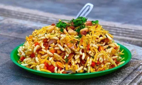 अब ठेले जैसी चटपटी और क्रिस्पी भेलपूरी घर पर, सब पूछते रह जाएंगे रेसिपी