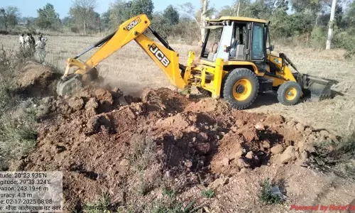 चंद्रपुर में बंदोबस्त के बीच वनविभाग की जमीन से हटाया अतिक्रमण