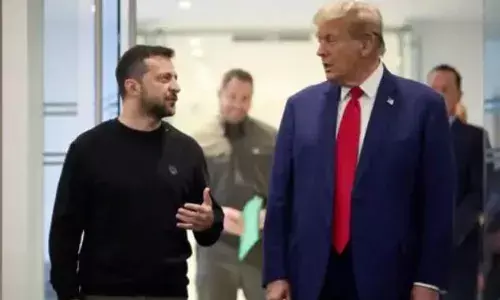 ट्रंप और जेलेंस्की के बीच तेज हुई जुबानी जंग, अमेरिकी राष्ट्रपति ने बताया तानाशाह