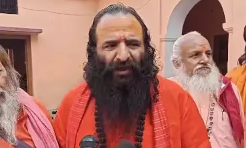 महंत रविंद्र पुरी ने CM रेखा गुप्ता को दी बधाई. अरविंद केजरीवाल को लेकर कही ये बात महंत रविंद्र पुरी ने CM रेखा गुप्ता को दी बधाई. अरविंद केजरीवाल को लेकर कही ये बात