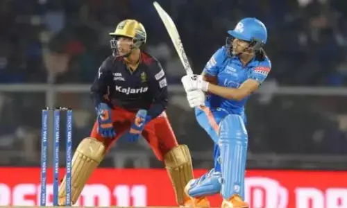 टूर्नामेंट के सातवें मैच में भिड़ने वाले हैं आरसीबी और मुंबई इंडियंस, ये हो सकती है दोनों टीमों की संभावित प्लेइंग इलेवन टूर्नामेंट के सातवें मैच में भिड़ने वाले हैं आरसीबी और मुंबई इंडियंस, ये हो सकती है दोनों टीमों की संभावित प्लेइंग इलेवन