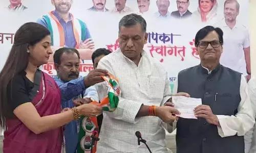 दल-बदल का दौर हुआ तेज, JDU छोड़ कांग्रेस में शामिल हुए अनवर अली, बोले - मैं साल 2017 से ही.. दल-बदल का दौर हुआ तेज, JDU छोड़ कांग्रेस में शामिल हुए अनवर अली, बोले - मैं साल 2017 से ही..