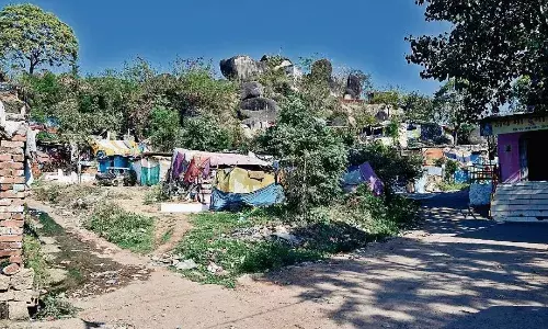 मदन महल पहाड़ी से विस्थापित होंगे 50 परिवार