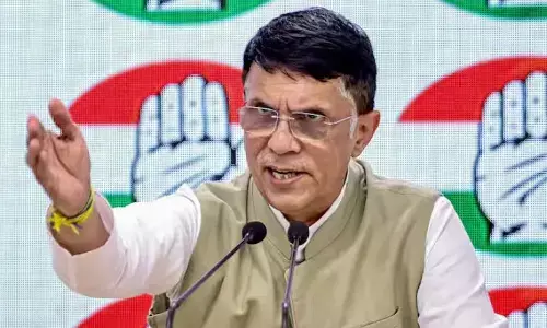 कांग्रेस नेता पवन खेड़ा का केंद्र सरकार पर बड़ा हमला, PM मोदी से 21 मिलियन डॉलर की लेन-देन का मांगा हिसाब कांग्रेस नेता पवन खेड़ा का केंद्र सरकार पर बड़ा हमला, PM मोदी से 21 मिलियन डॉलर की लेन-देन का मांगा हिसाब