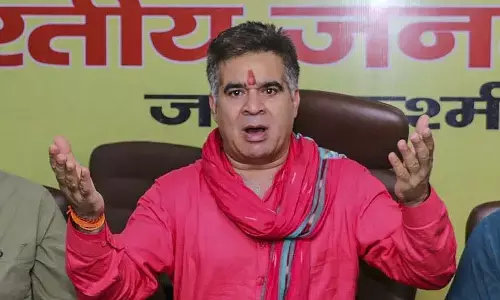 BJP नेता रविंद्र रैना का राहुल गांधी पर तीखा हमला, कांग्रेस नेता पर विदेशी ताकतों के साथ संलिप्त होने का लगाया आरोप